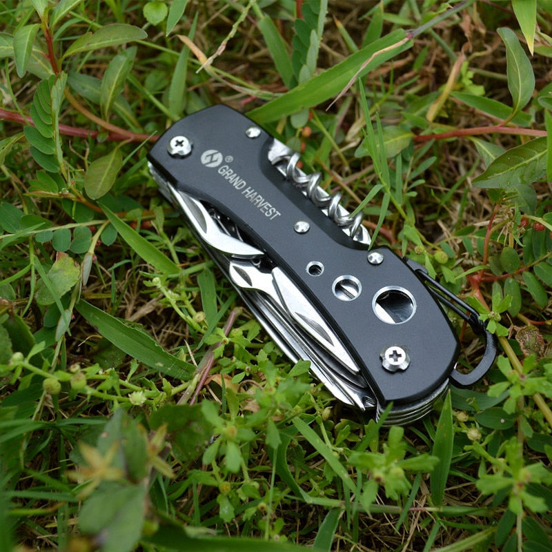 The Ultimate Outdoor Companion: The Adventure-Ready Folding Multitool - Black Opal PMC